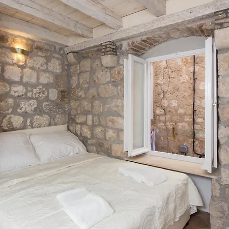 Vikendica Bottega Old Town House *
